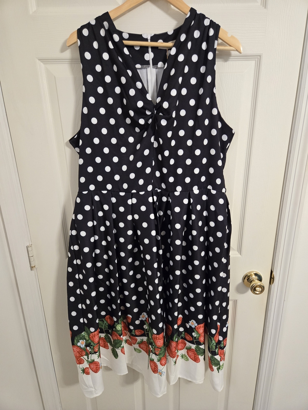 Pinup Style Black & White Polka Dot Dress with Strawberry Border Size 2XL NWT